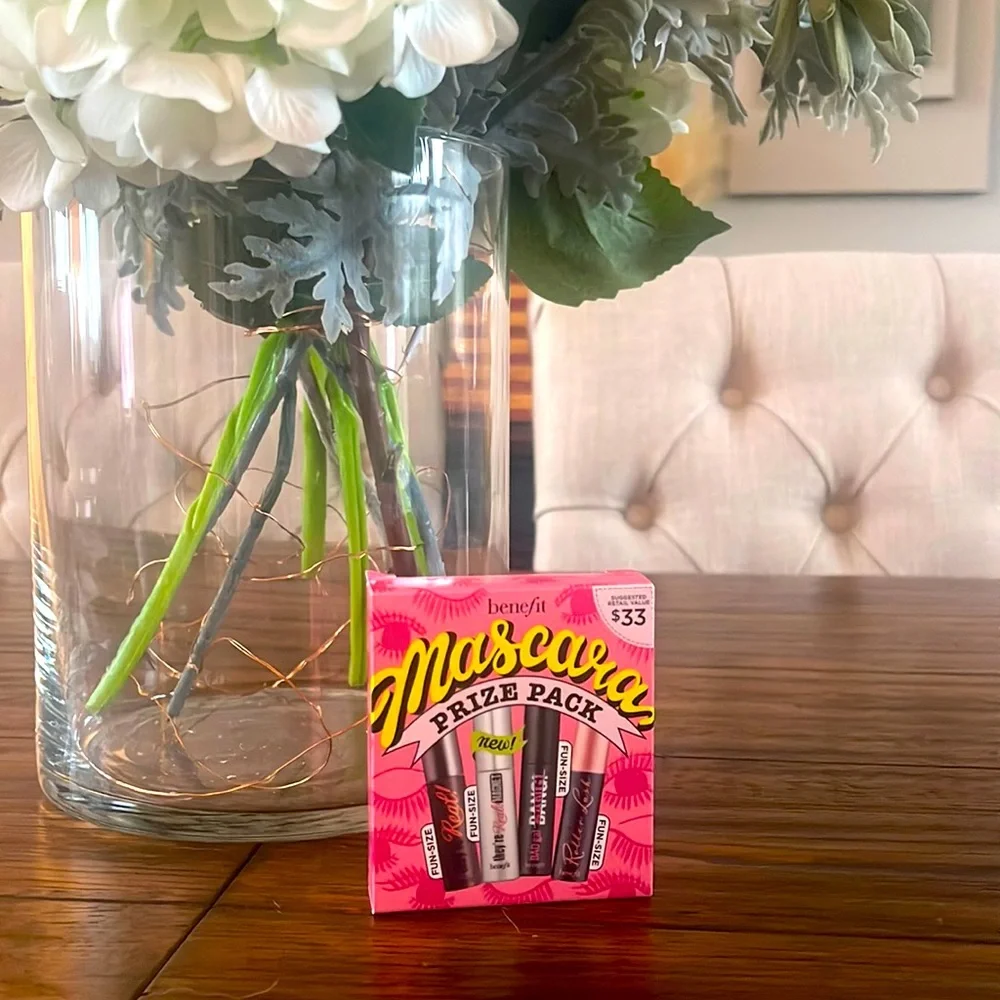 Benefit Fun Size Mascara Prize 4 Pack - New in Box ~ Travel Size